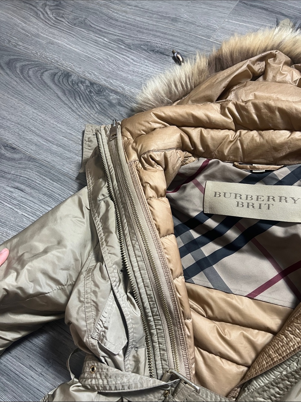 3-in 1 Burberry Beige/Tan Quilted Hooded Belted Parka with Faux Fur Trim - Picture 9 of 16